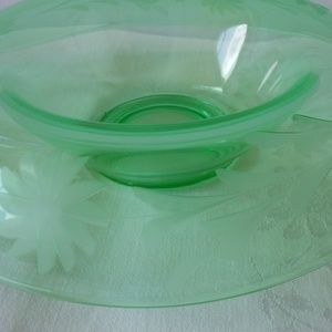 🎀 VINTAGE Depression Glass Etched Console Bowl